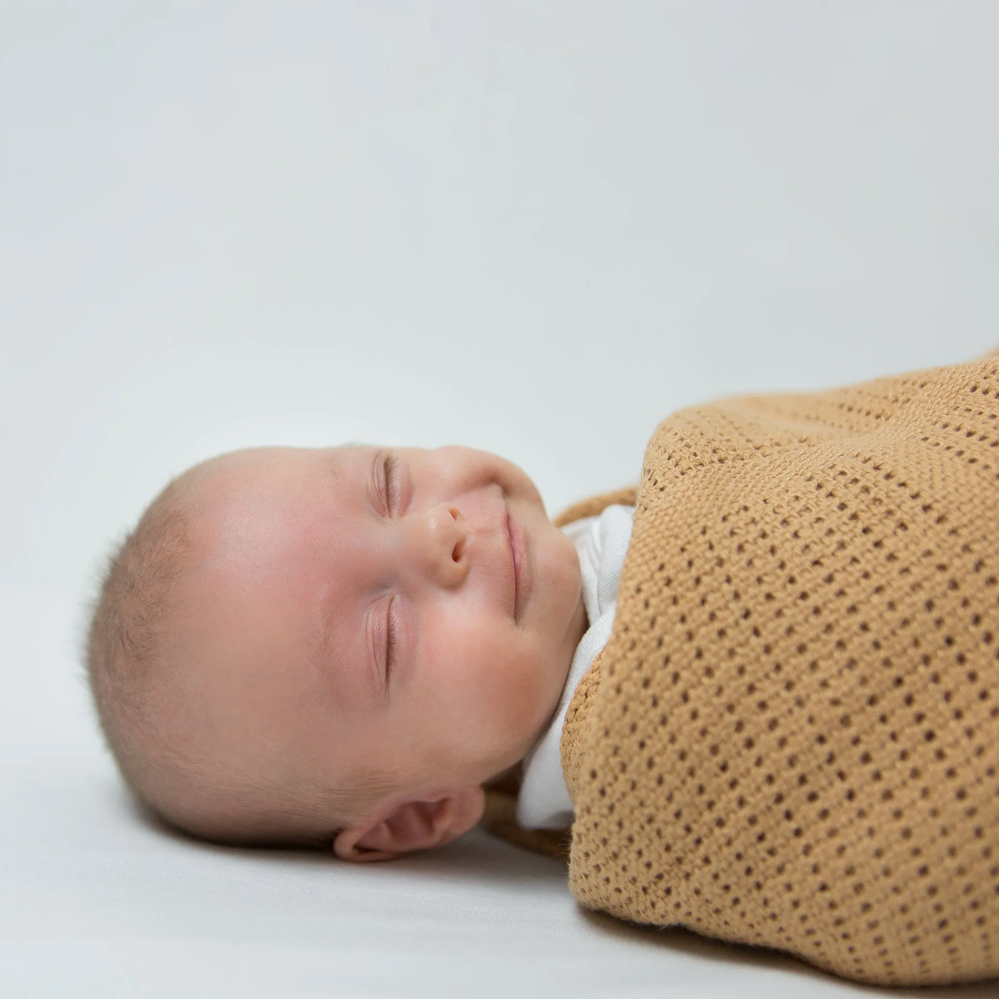 Amazing Baby - Cotton Cellular Blanket, Butterum