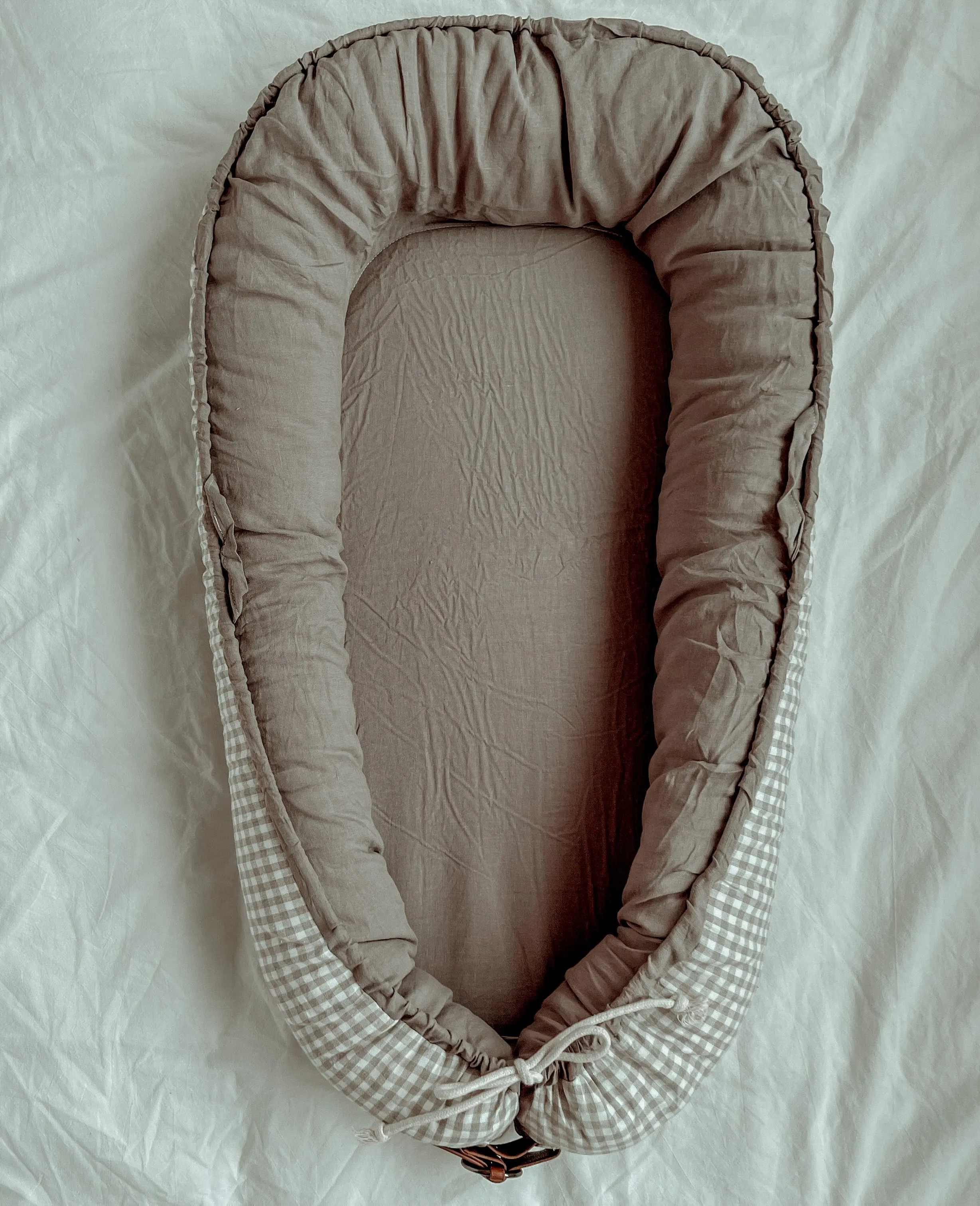Baby Nest - Stone Linen & Gingham