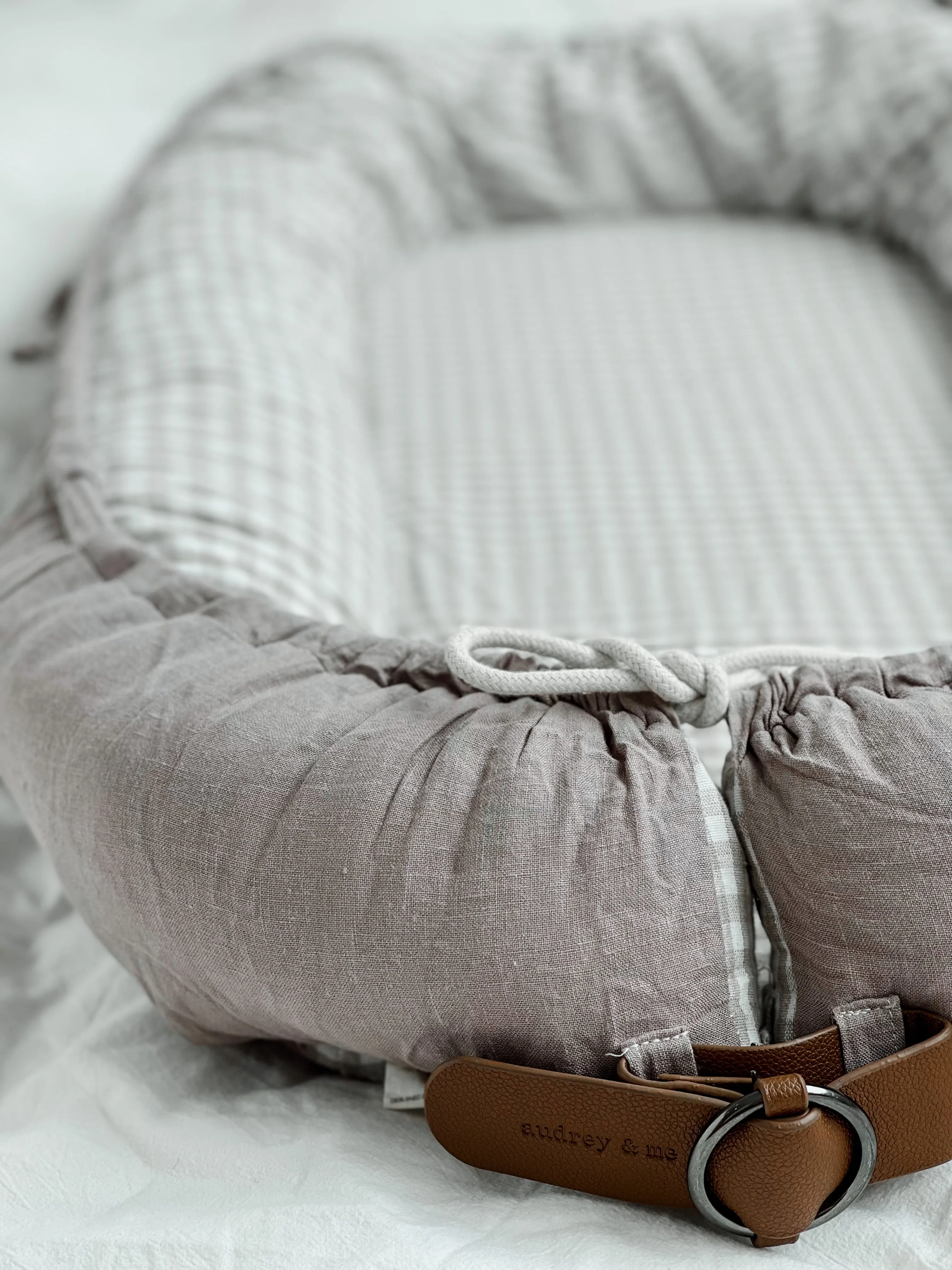 Baby Nest - Stone Linen & Gingham