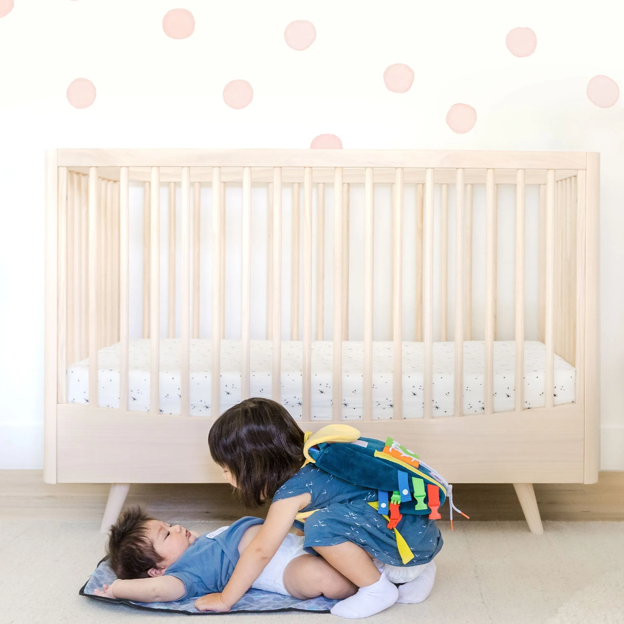 Lola Convertible Crib   Conversion Kit Bundle