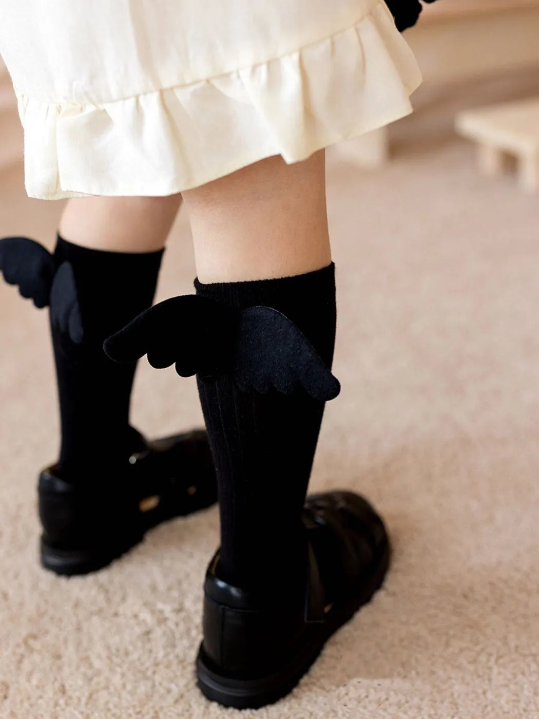 NENA BEBE Knee-high socks with wings-B5008 white