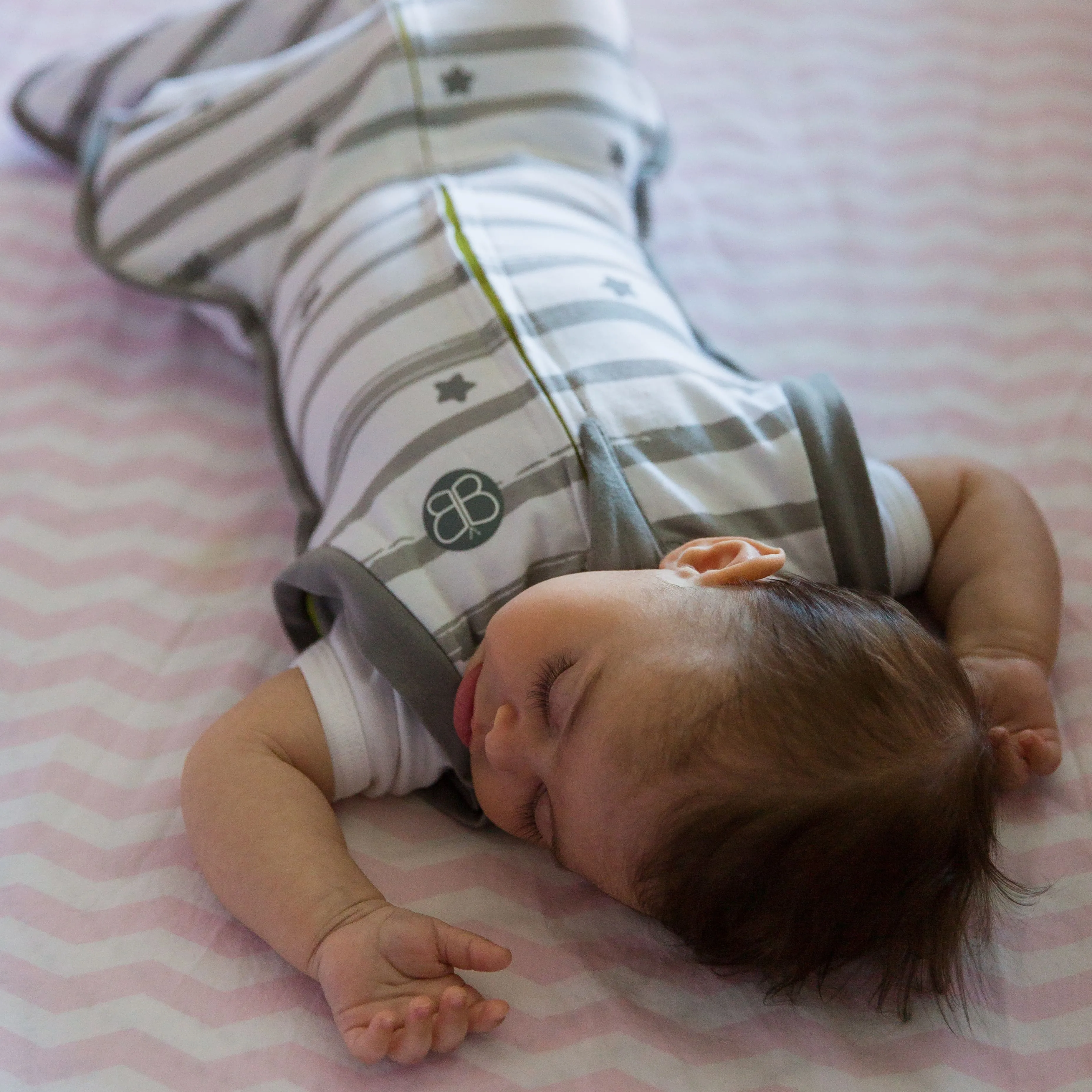 Sleëp: 3 in 1 Convertible Swaddle